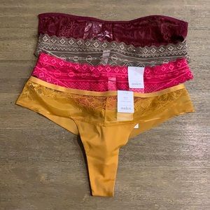 BUNDLE Auden Lace Thong